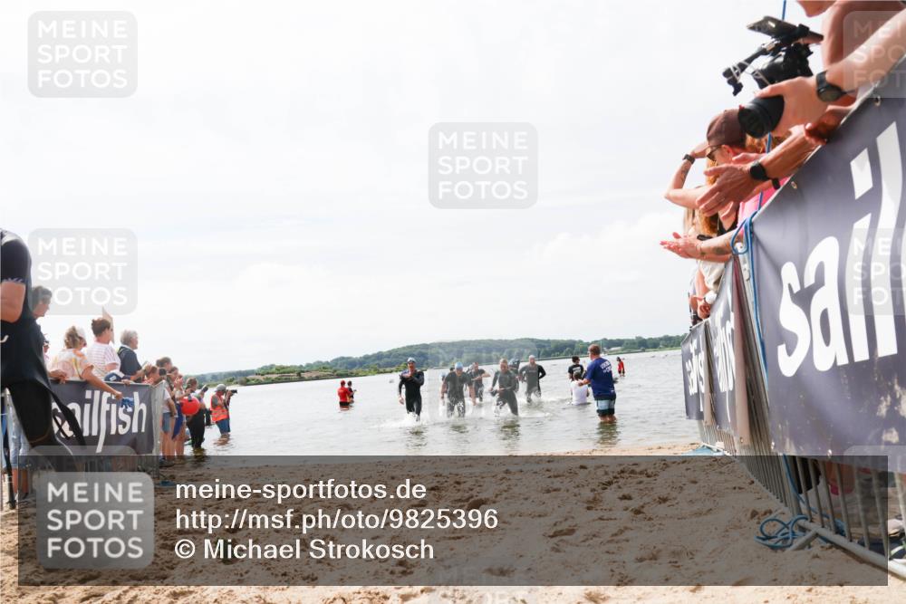21.06.2026 - Viking Triathlon Michael Strokosch http://msf.ph/oto/9825396 21.06.2026 10:33:53 Schwimmen 28, 62, 180, 249, 265, 410, 524, 537 meine-sportfotos.de