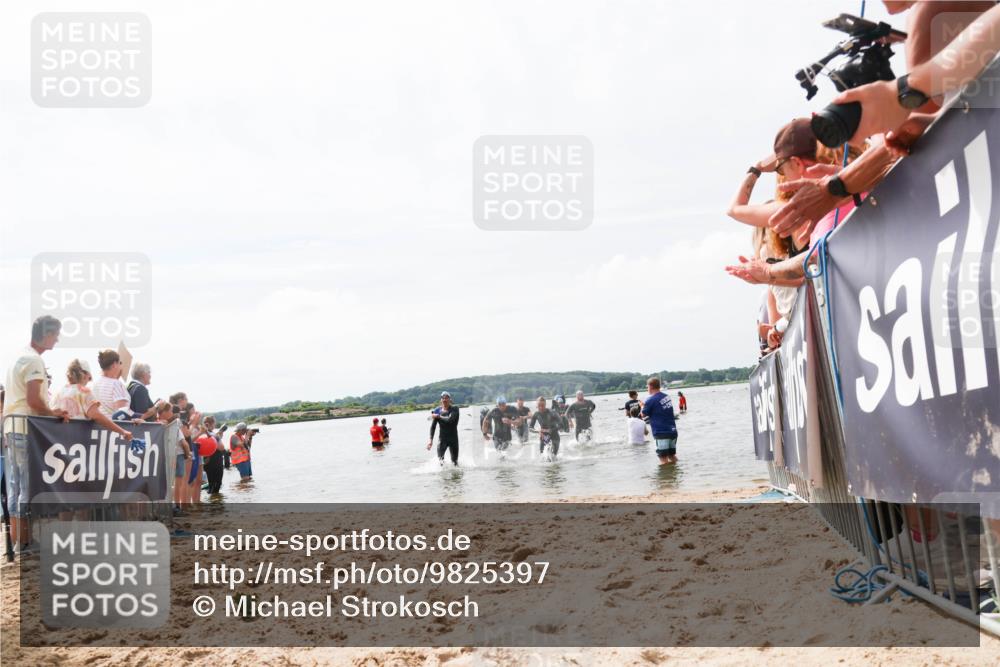21.06.2026 - Viking Triathlon Michael Strokosch http://msf.ph/oto/9825397 21.06.2026 10:33:53 Schwimmen 28, 62, 180, 249, 265, 410, 524, 537 meine-sportfotos.de