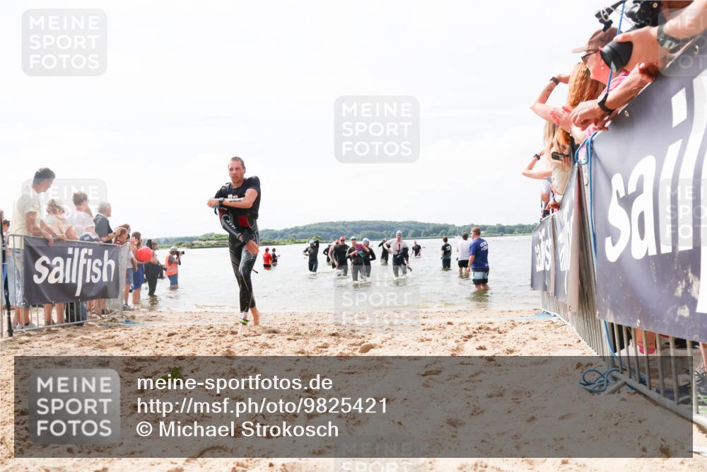 21.06.2026 - Viking Triathlon Michael Strokosch http://msf.ph/oto/9825421 21.06.2026 10:34:01 Schwimmen 28, 102, 154, 249, 265, 343, 410, 524, 660 meine-sportfotos.de