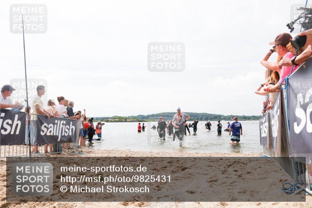 21.06.2026 - Viking Triathlon Michael Strokosch http://msf.ph/oto/9825431 21.06.2026 10:34:05 Schwimmen 102, 154, 265, 343, 432, 524, 660, 664 meine-sportfotos.de