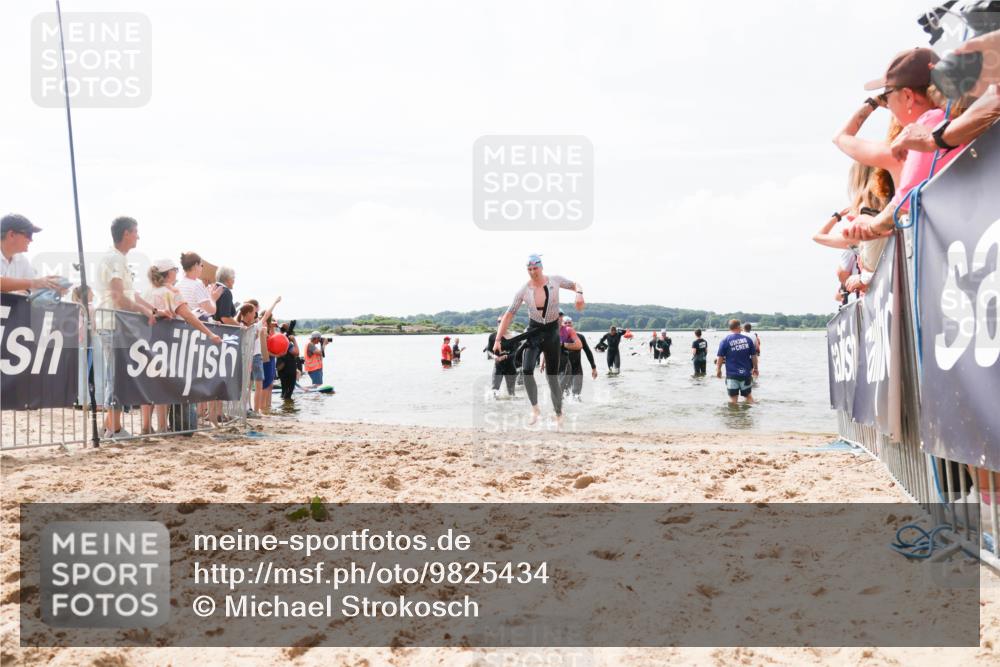 21.06.2026 - Viking Triathlon Michael Strokosch http://msf.ph/oto/9825434 21.06.2026 10:34:06 Schwimmen 102, 154, 221, 265, 343, 432, 660, 664 meine-sportfotos.de