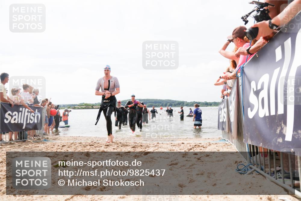 21.06.2026 - Viking Triathlon Michael Strokosch http://msf.ph/oto/9825437 21.06.2026 10:34:07 Schwimmen 102, 154, 221, 265, 343, 432, 660, 664 meine-sportfotos.de