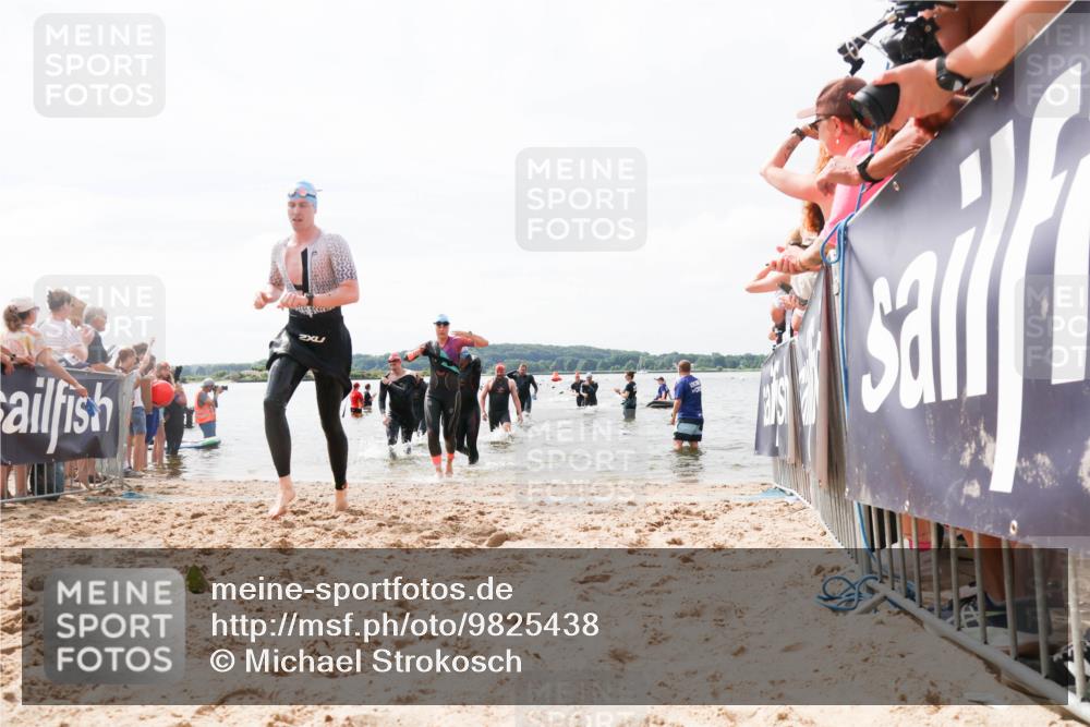 21.06.2026 - Viking Triathlon Michael Strokosch http://msf.ph/oto/9825438 21.06.2026 10:34:07 Schwimmen 102, 154, 221, 265, 343, 432, 660, 664 meine-sportfotos.de