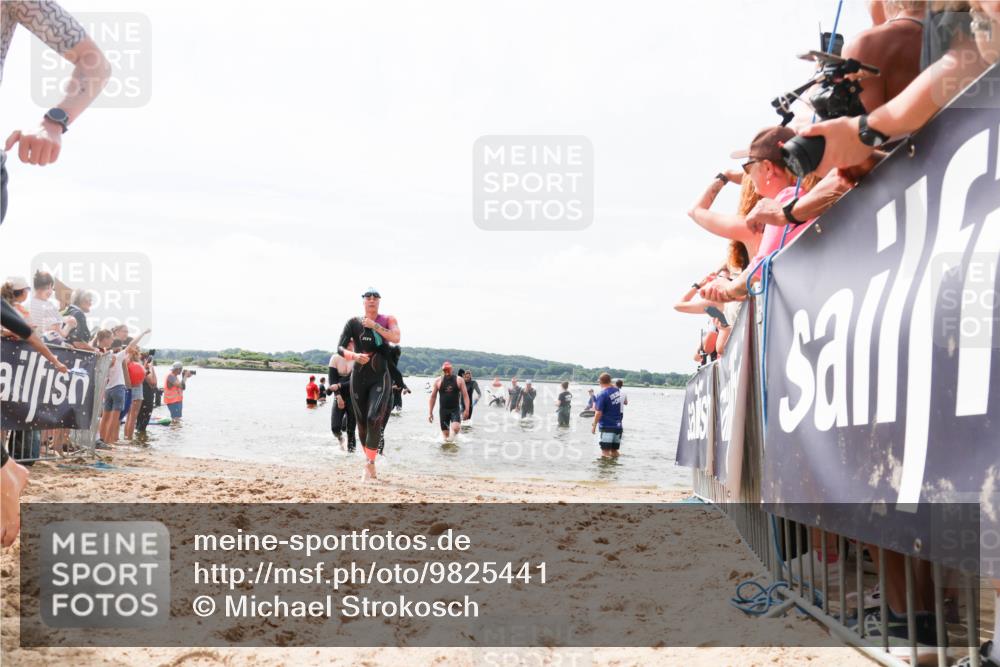 21.06.2026 - Viking Triathlon Michael Strokosch http://msf.ph/oto/9825441 21.06.2026 10:34:08 Schwimmen 102, 154, 221, 343, 432, 660, 664 meine-sportfotos.de