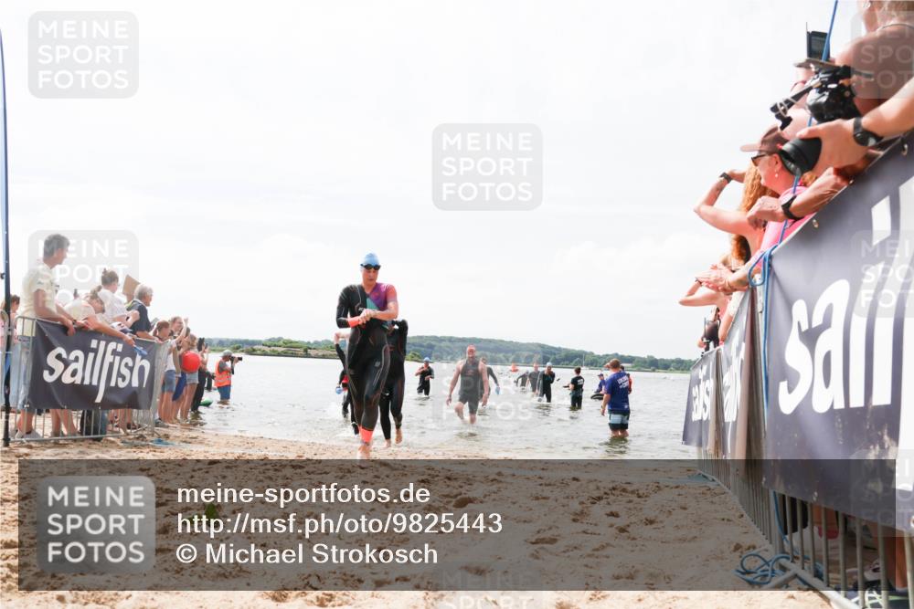 21.06.2026 - Viking Triathlon Michael Strokosch http://msf.ph/oto/9825443 21.06.2026 10:34:09 Schwimmen 102, 154, 221, 343, 432, 462, 660, 664 meine-sportfotos.de