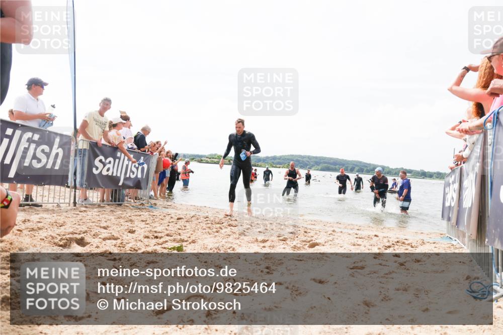 21.06.2026 - Viking Triathlon Michael Strokosch http://msf.ph/oto/9825464 21.06.2026 10:34:15 Schwimmen 47, 154, 221, 432, 462, 627, 660, 664 meine-sportfotos.de