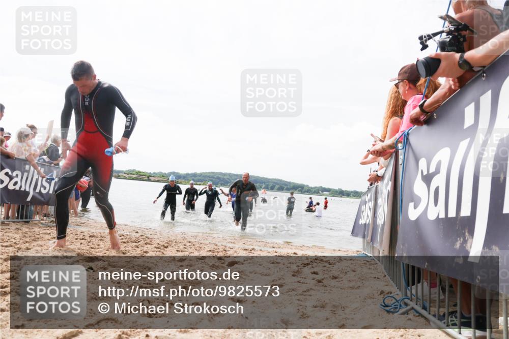 21.06.2026 - Viking Triathlon Michael Strokosch http://msf.ph/oto/9825573 21.06.2026 10:34:52 Schwimmen 26, 51, 82, 118, 161, 199, 255, 386, 440, 536 meine-sportfotos.de
