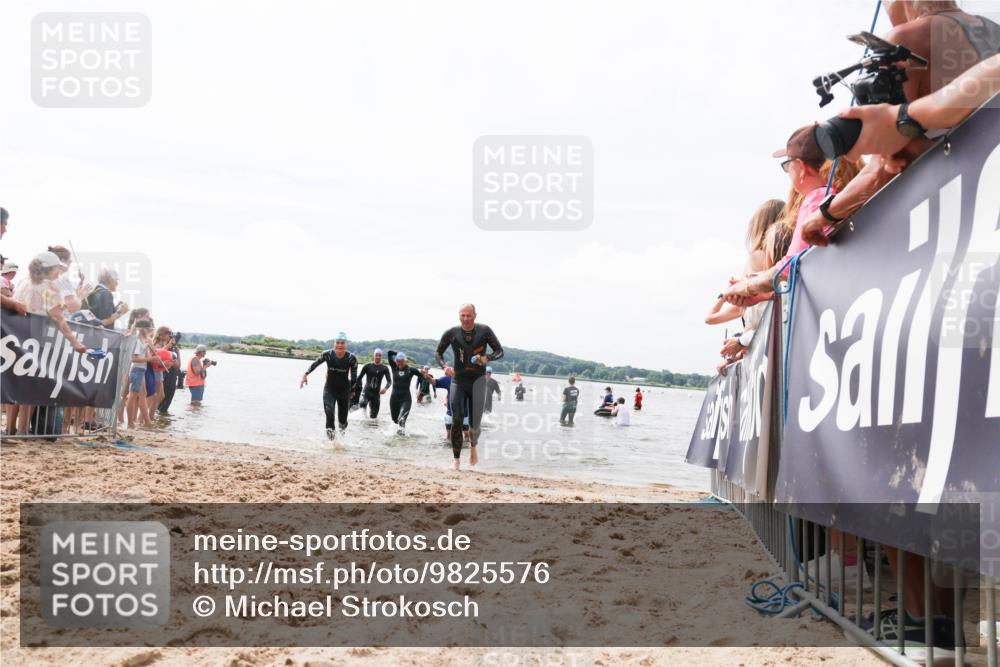21.06.2026 - Viking Triathlon Michael Strokosch http://msf.ph/oto/9825576 21.06.2026 10:34:53 Schwimmen 26, 51, 82, 118, 161, 199, 255, 386, 440, 536 meine-sportfotos.de