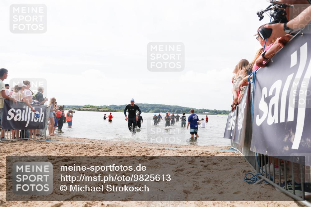21.06.2026 - Viking Triathlon Michael Strokosch http://msf.ph/oto/9825613 21.06.2026 10:35:05 Schwimmen 18, 26, 161, 199, 267, 372, 536, 621 meine-sportfotos.de