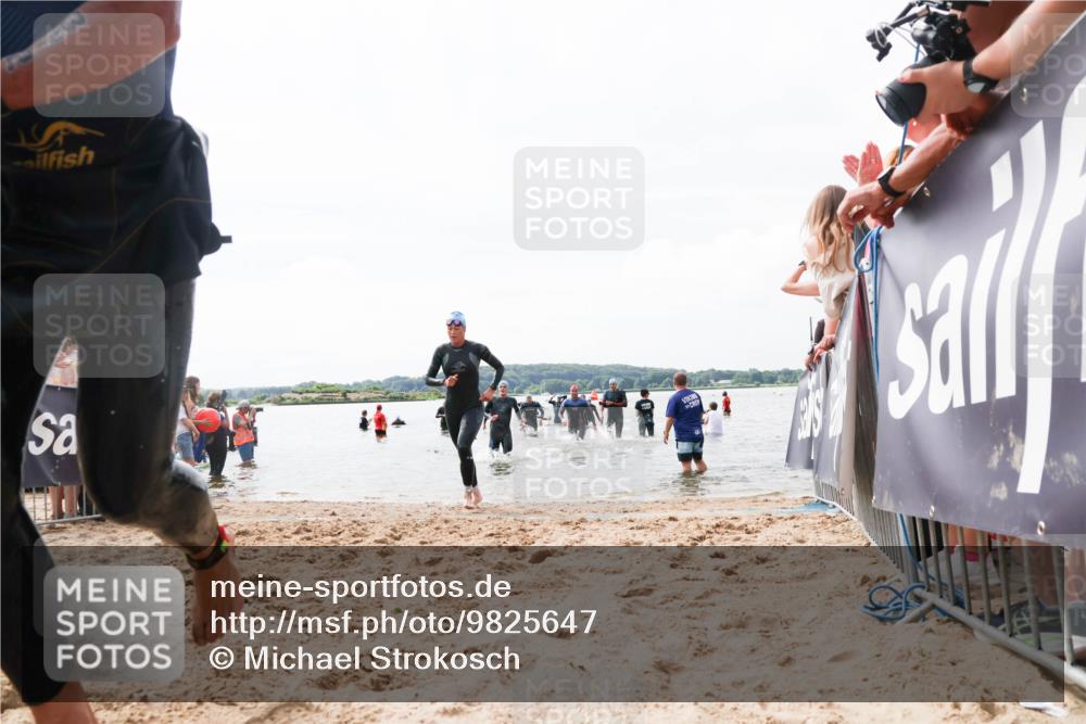 21.06.2026 - Viking Triathlon Michael Strokosch http://msf.ph/oto/9825647 21.06.2026 10:35:16 Schwimmen 18, 73, 100, 372, 568, 621, 623 meine-sportfotos.de