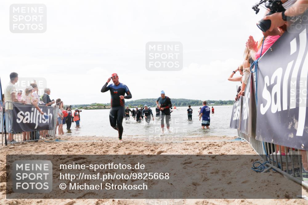 21.06.2026 - Viking Triathlon Michael Strokosch http://msf.ph/oto/9825668 21.06.2026 10:35:23 Schwimmen 73, 100, 136, 194, 380, 490, 568, 623 meine-sportfotos.de