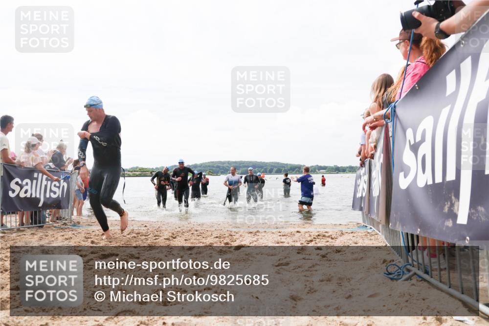 21.06.2026 - Viking Triathlon Michael Strokosch http://msf.ph/oto/9825685 21.06.2026 10:35:29 Schwimmen 49, 73, 136, 194, 242, 311, 380, 430, 490, 501, 551, 623 meine-sportfotos.de