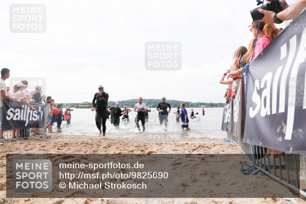 21.06.2026 - Viking Triathlon Michael Strokosch http://msf.ph/oto/9825690 21.06.2026 10:35:31 Schwimmen 49, 73, 136, 194, 242, 311, 332, 380, 430, 490, 501, 551 meine-sportfotos.de