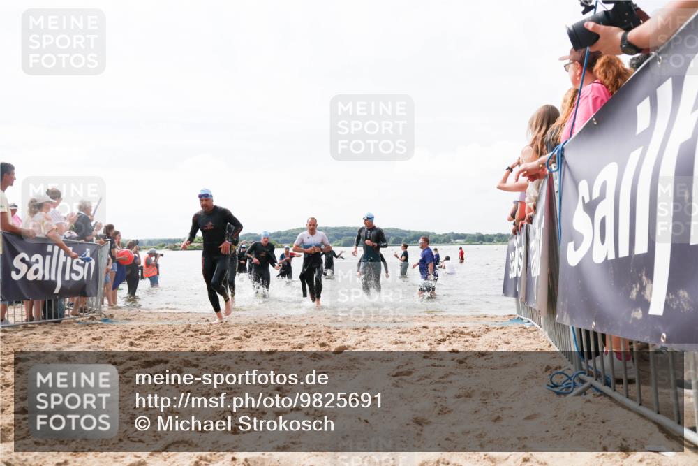 21.06.2026 - Viking Triathlon Michael Strokosch http://msf.ph/oto/9825691 21.06.2026 10:35:31 Schwimmen 49, 73, 136, 194, 242, 311, 332, 380, 430, 490, 501, 551 meine-sportfotos.de