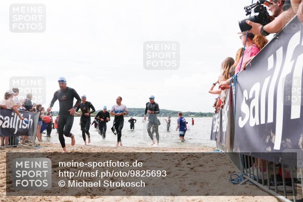 21.06.2026 - Viking Triathlon Michael Strokosch http://msf.ph/oto/9825693 21.06.2026 10:35:32 Schwimmen 49, 136, 194, 242, 311, 332, 380, 430, 490, 501, 551 meine-sportfotos.de