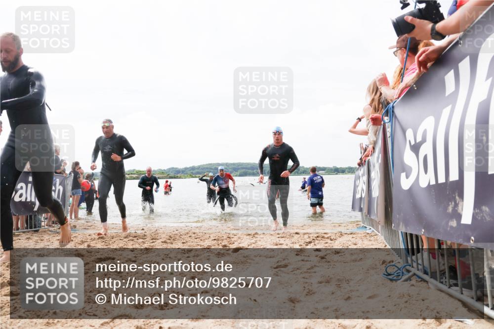 21.06.2026 - Viking Triathlon Michael Strokosch http://msf.ph/oto/9825707 21.06.2026 10:35:36 Schwimmen 49, 136, 194, 226, 242, 311, 332, 380, 430, 501, 551 meine-sportfotos.de
