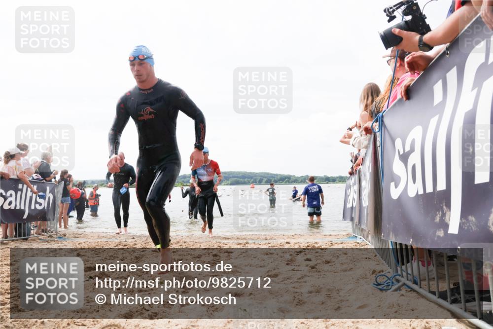 21.06.2026 - Viking Triathlon Michael Strokosch http://msf.ph/oto/9825712 21.06.2026 10:35:38 Schwimmen 49, 136, 226, 242, 311, 332, 380, 430, 501, 551 meine-sportfotos.de
