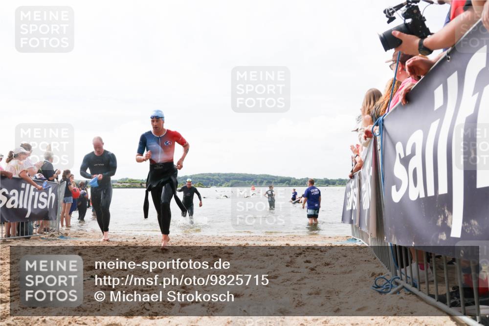 21.06.2026 - Viking Triathlon Michael Strokosch http://msf.ph/oto/9825715 21.06.2026 10:35:39 Schwimmen 49, 226, 242, 311, 332, 430, 501, 551 meine-sportfotos.de
