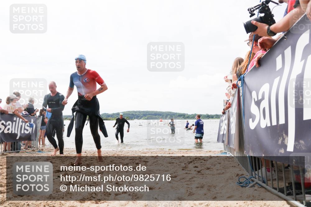21.06.2026 - Viking Triathlon Michael Strokosch http://msf.ph/oto/9825716 21.06.2026 10:35:39 Schwimmen 49, 226, 242, 311, 332, 430, 501, 551 meine-sportfotos.de