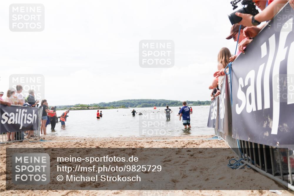 21.06.2026 - Viking Triathlon Michael Strokosch http://msf.ph/oto/9825729 21.06.2026 10:35:44 Schwimmen 49, 226, 332 meine-sportfotos.de