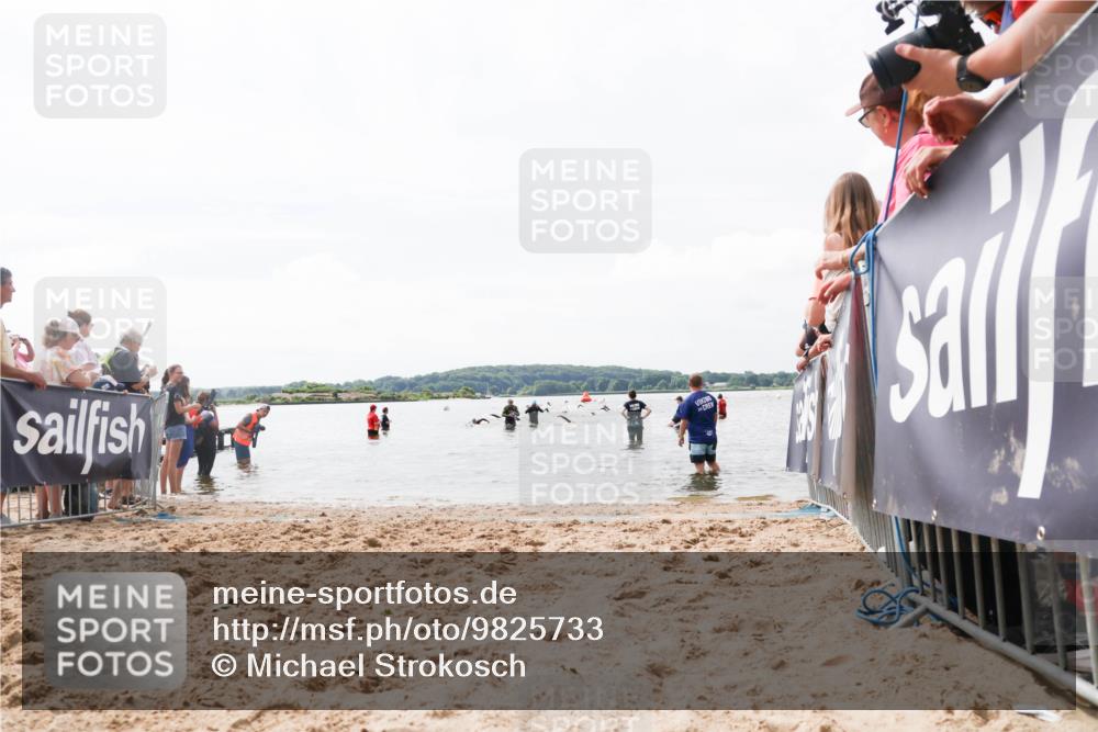 21.06.2026 - Viking Triathlon Michael Strokosch http://msf.ph/oto/9825733 21.06.2026 10:35:45 Schwimmen 226, 332 meine-sportfotos.de