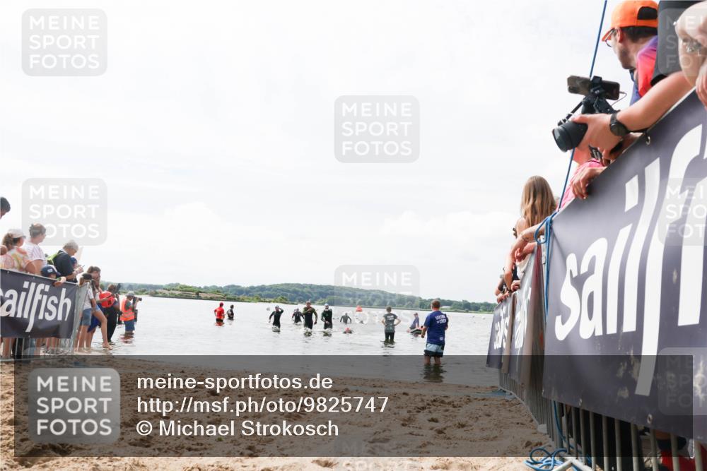 21.06.2026 - Viking Triathlon Michael Strokosch http://msf.ph/oto/9825747 21.06.2026 10:35:53 Schwimmen 137, 651 meine-sportfotos.de