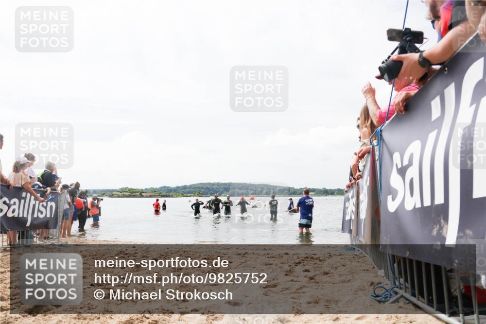 21.06.2026 - Viking Triathlon Michael Strokosch http://msf.ph/oto/9825752 21.06.2026 10:35:54 Schwimmen 137, 472, 651 meine-sportfotos.de
