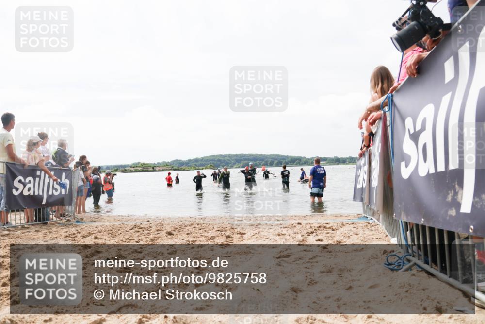 21.06.2026 - Viking Triathlon Michael Strokosch http://msf.ph/oto/9825758 21.06.2026 10:35:56 Schwimmen 137, 202, 472, 651 meine-sportfotos.de