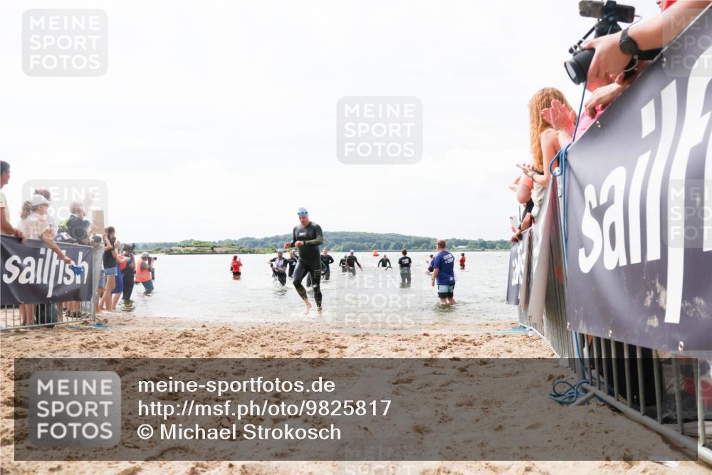 21.06.2026 - Viking Triathlon Michael Strokosch http://msf.ph/oto/9825817 21.06.2026 10:36:16 Schwimmen 200, 323, 360, 530, 556, 560, 656 meine-sportfotos.de