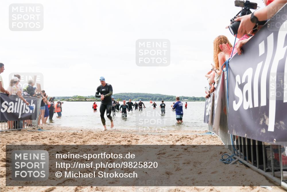 21.06.2026 - Viking Triathlon Michael Strokosch http://msf.ph/oto/9825820 21.06.2026 10:36:17 Schwimmen 200, 323, 360, 530, 556, 560, 656 meine-sportfotos.de