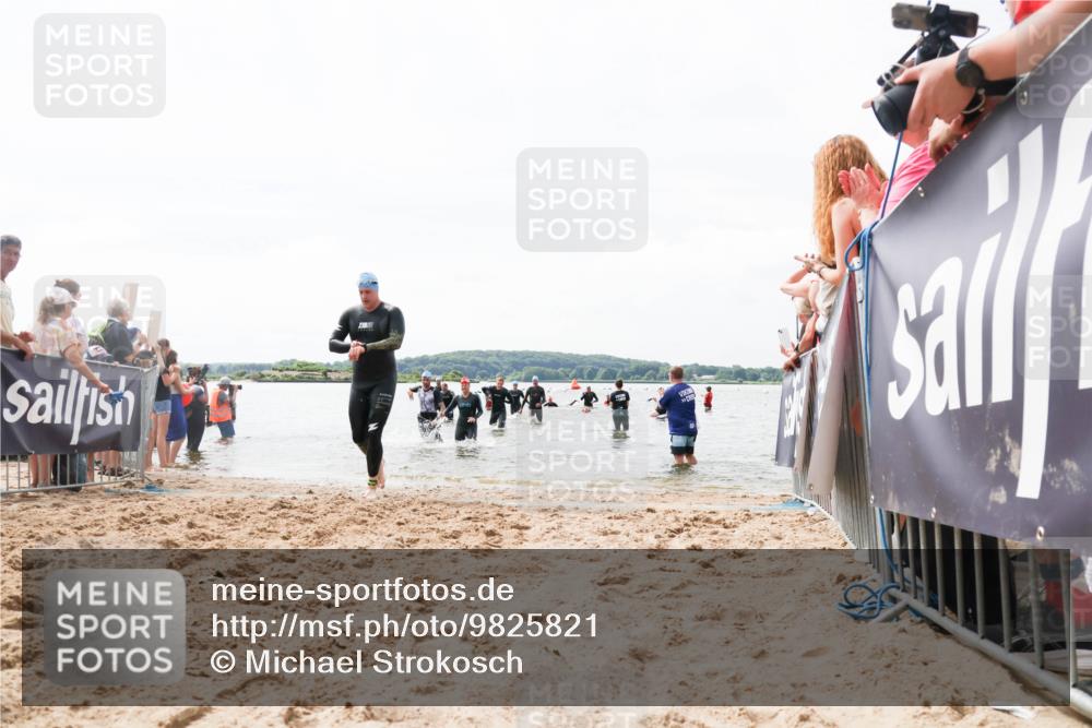 21.06.2026 - Viking Triathlon Michael Strokosch http://msf.ph/oto/9825821 21.06.2026 10:36:17 Schwimmen 200, 323, 360, 530, 556, 560, 656 meine-sportfotos.de