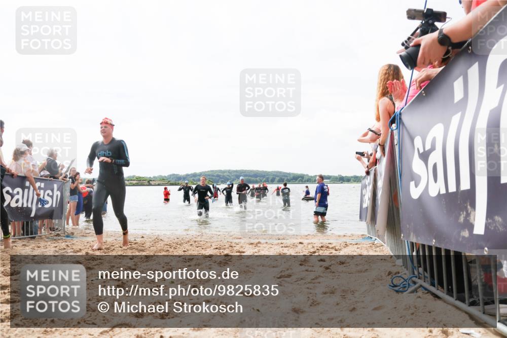 21.06.2026 - Viking Triathlon Michael Strokosch http://msf.ph/oto/9825835 21.06.2026 10:36:22 Schwimmen 16, 113, 205, 323, 556, 560, 656 meine-sportfotos.de