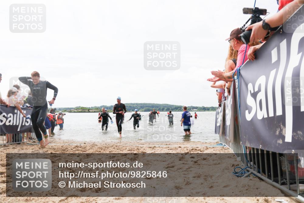 21.06.2026 - Viking Triathlon Michael Strokosch http://msf.ph/oto/9825846 21.06.2026 10:36:26 Schwimmen 16, 43, 113, 205, 323, 475, 556, 604, 656 meine-sportfotos.de