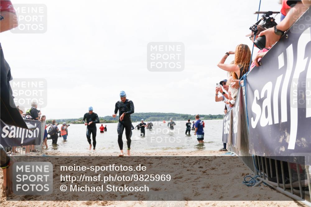 21.06.2026 - Viking Triathlon Michael Strokosch http://msf.ph/oto/9825969 21.06.2026 10:37:07 Schwimmen 84, 122, 142, 186, 325, 395, 407, 553 meine-sportfotos.de