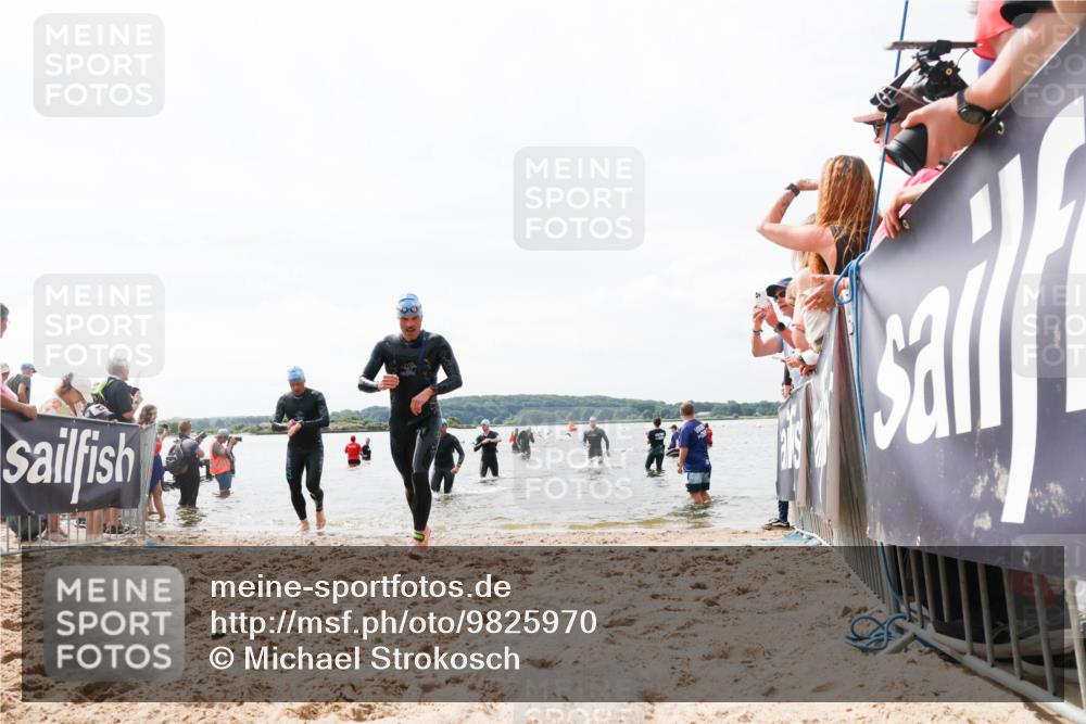 21.06.2026 - Viking Triathlon Michael Strokosch http://msf.ph/oto/9825970 21.06.2026 10:37:07 Schwimmen 84, 122, 142, 186, 325, 395, 407, 553 meine-sportfotos.de