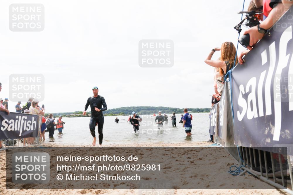 21.06.2026 - Viking Triathlon Michael Strokosch http://msf.ph/oto/9825981 21.06.2026 10:37:11 Schwimmen 84, 142, 186, 395, 407, 553 meine-sportfotos.de
