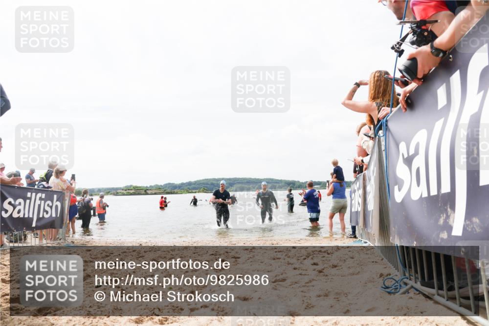 21.06.2026 - Viking Triathlon Michael Strokosch http://msf.ph/oto/9825986 21.06.2026 10:37:12 Schwimmen 84, 142, 186, 407, 553 meine-sportfotos.de
