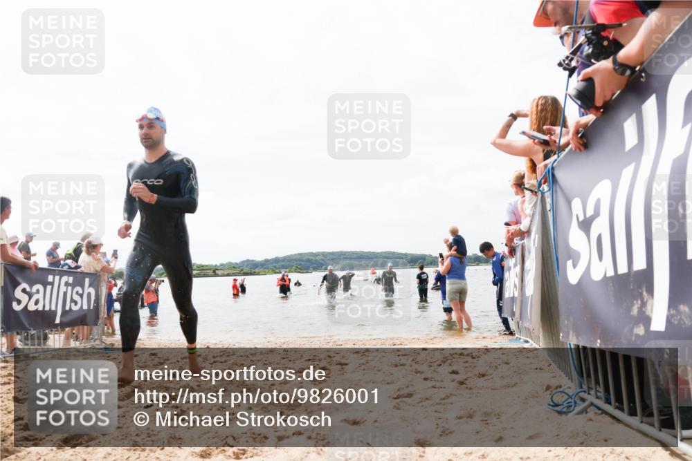 21.06.2026 - Viking Triathlon Michael Strokosch http://msf.ph/oto/9826001 21.06.2026 10:37:17 Schwimmen 84, 89, 142, 455, 553 meine-sportfotos.de