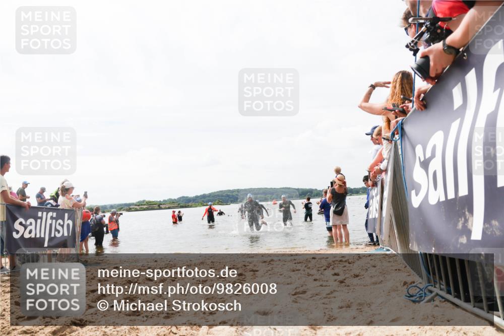 21.06.2026 - Viking Triathlon Michael Strokosch http://msf.ph/oto/9826008 21.06.2026 10:37:20 Schwimmen 64, 89, 142, 455, 553 meine-sportfotos.de