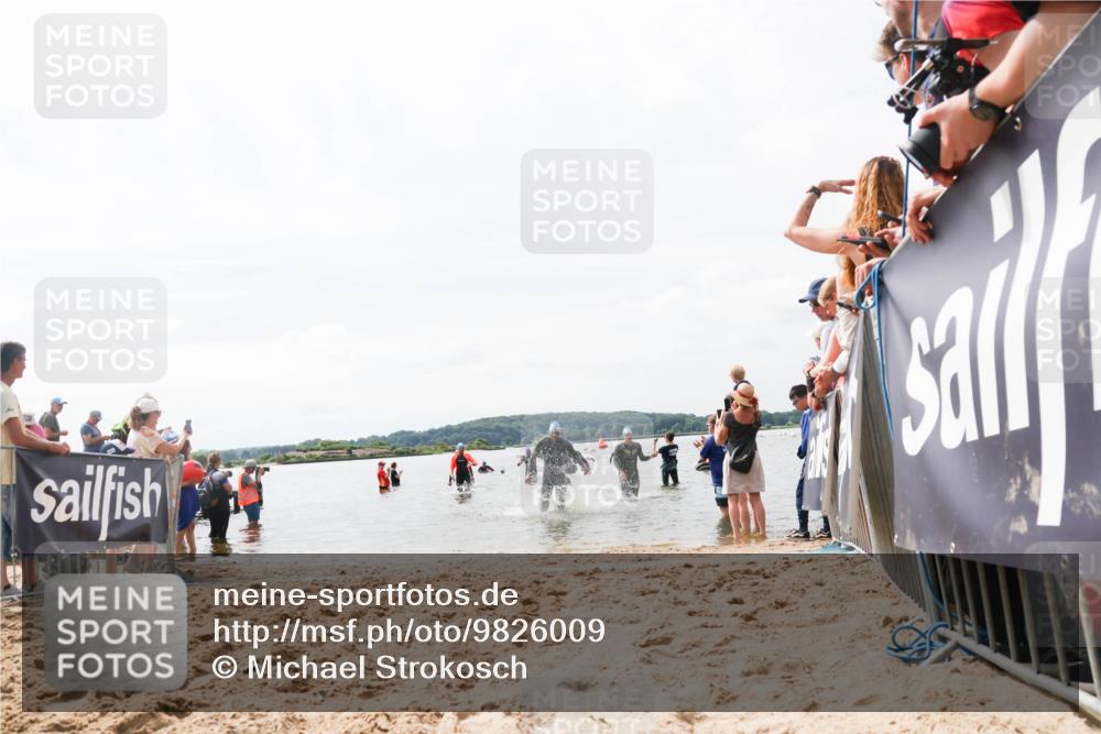 21.06.2026 - Viking Triathlon Michael Strokosch http://msf.ph/oto/9826009 21.06.2026 10:37:20 Schwimmen 64, 89, 142, 455, 553 meine-sportfotos.de