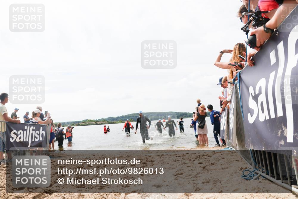 21.06.2026 - Viking Triathlon Michael Strokosch http://msf.ph/oto/9826013 21.06.2026 10:37:21 Schwimmen 64, 89, 142, 455, 553 meine-sportfotos.de