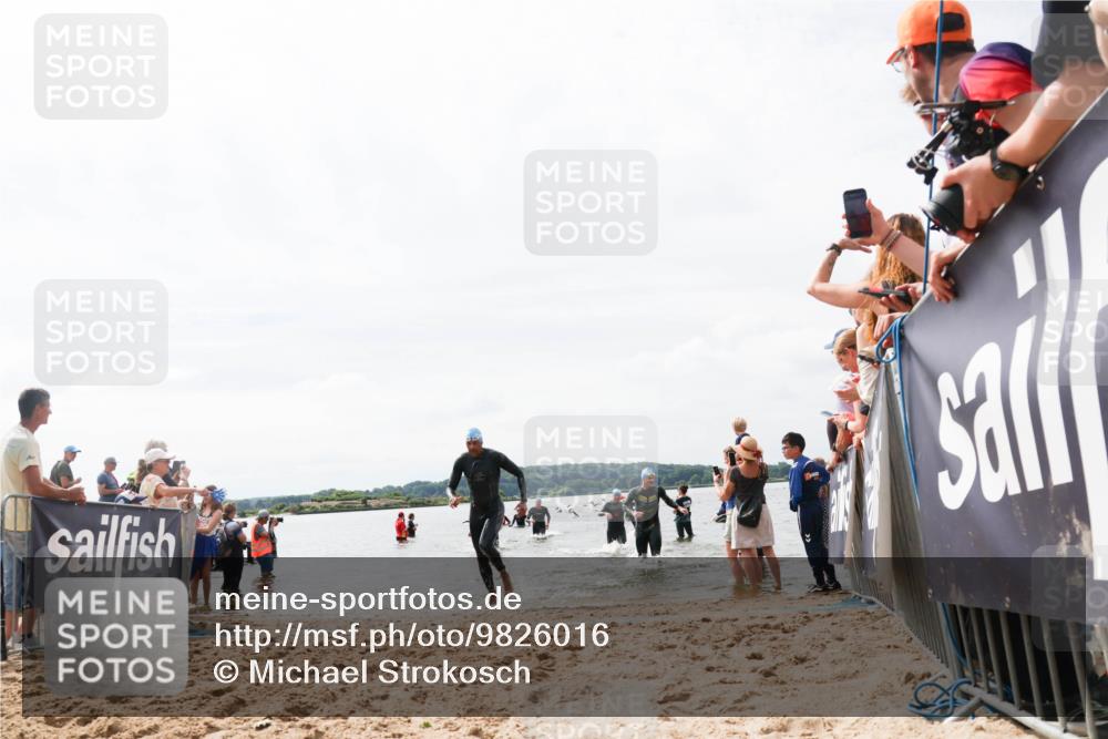 21.06.2026 - Viking Triathlon Michael Strokosch http://msf.ph/oto/9826016 21.06.2026 10:37:22 Schwimmen 64, 89, 142, 455, 553 meine-sportfotos.de
