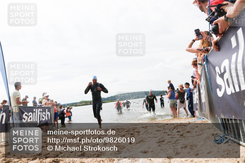 21.06.2026 - Viking Triathlon Michael Strokosch http://msf.ph/oto/9826019 21.06.2026 10:37:23 Schwimmen 64, 89, 370, 455 meine-sportfotos.de