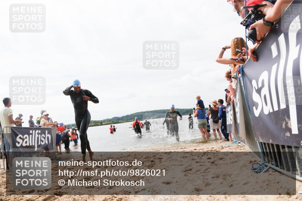 21.06.2026 - Viking Triathlon Michael Strokosch http://msf.ph/oto/9826021 21.06.2026 10:37:24 Schwimmen 64, 89, 370, 455 meine-sportfotos.de