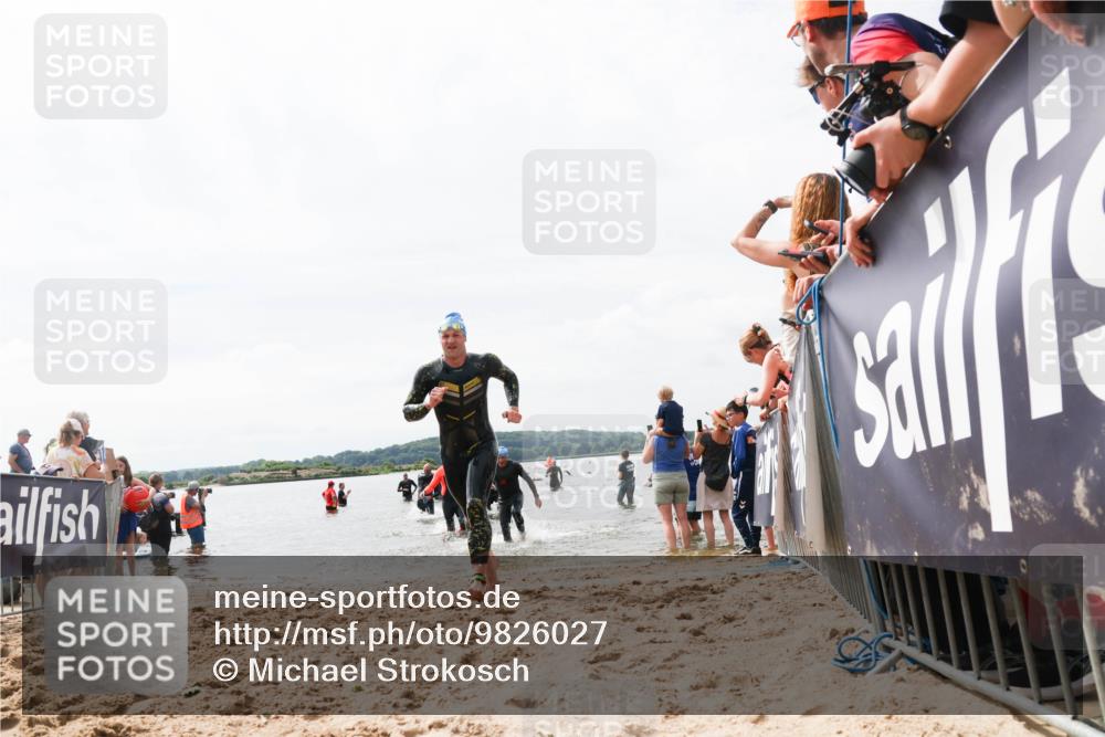 21.06.2026 - Viking Triathlon Michael Strokosch http://msf.ph/oto/9826027 21.06.2026 10:37:26 Schwimmen 64, 89, 370, 450, 455 meine-sportfotos.de