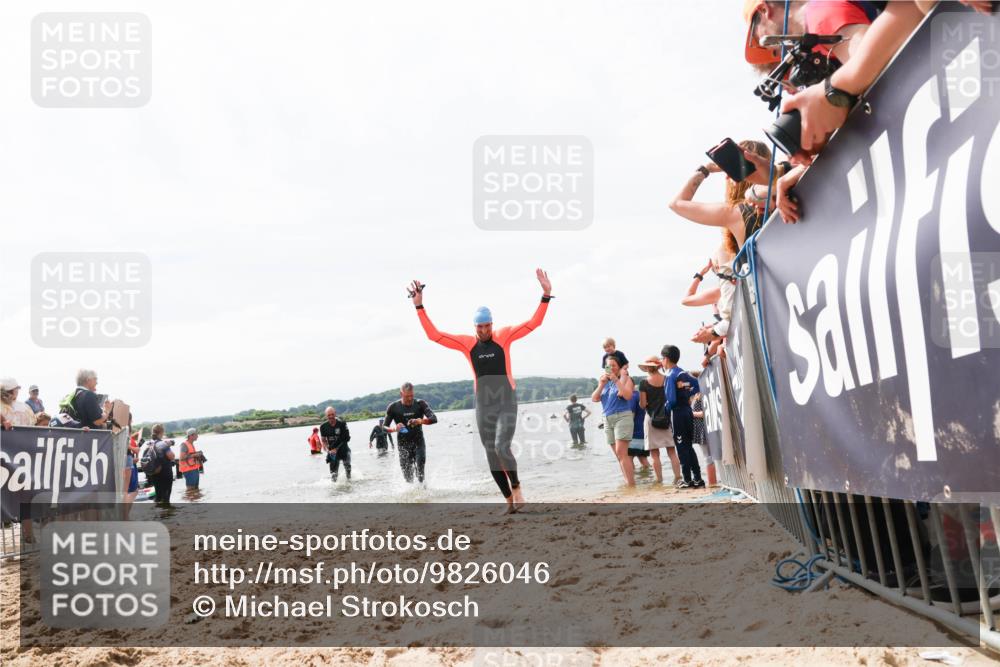 21.06.2026 - Viking Triathlon Michael Strokosch http://msf.ph/oto/9826046 21.06.2026 10:37:32 Schwimmen 64, 89, 111, 370, 450, 545 meine-sportfotos.de