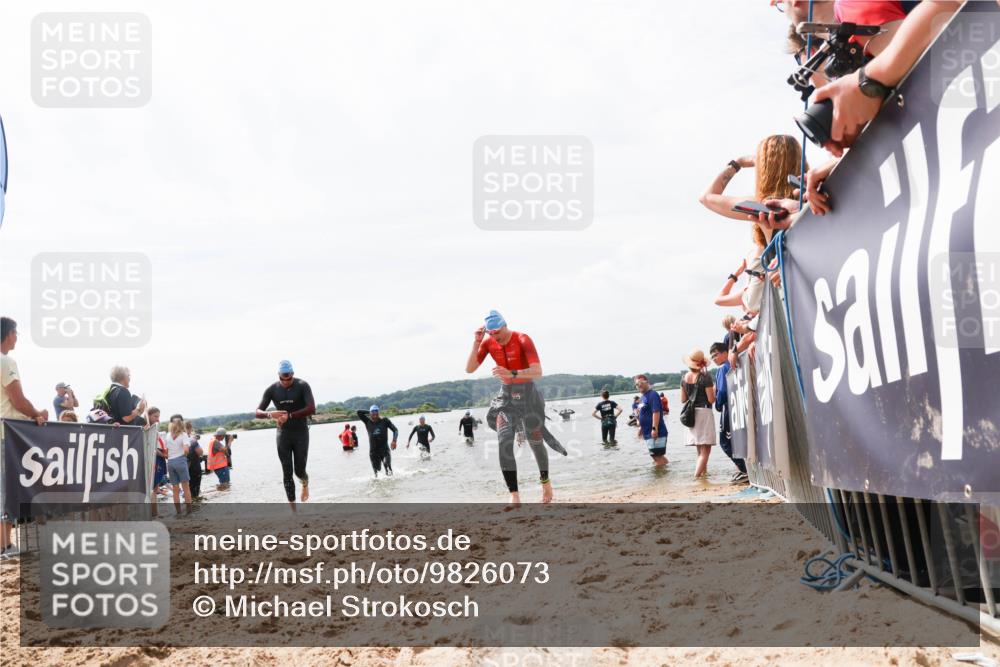 21.06.2026 - Viking Triathlon Michael Strokosch http://msf.ph/oto/9826073 21.06.2026 10:37:42 Schwimmen 111, 239, 243, 513, 545 meine-sportfotos.de