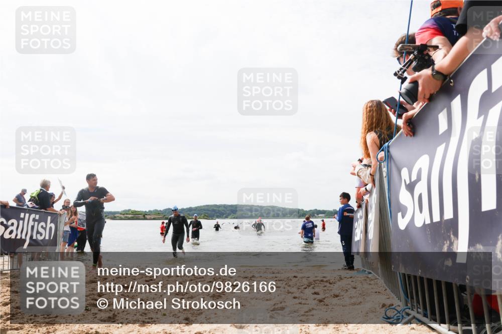 21.06.2026 - Viking Triathlon Michael Strokosch http://msf.ph/oto/9826166 21.06.2026 10:38:13 Schwimmen 80, 99, 241, 315 meine-sportfotos.de