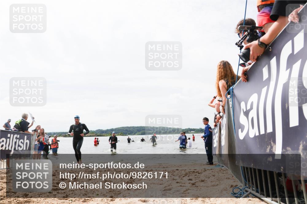 21.06.2026 - Viking Triathlon Michael Strokosch http://msf.ph/oto/9826171 21.06.2026 10:38:15 Schwimmen 80, 99, 241, 315 meine-sportfotos.de