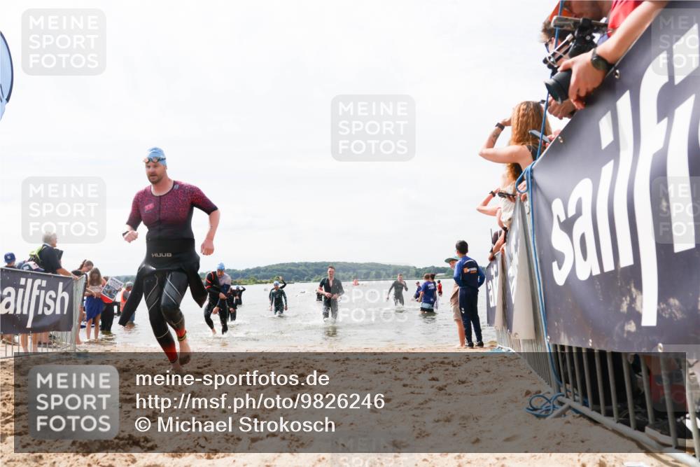 21.06.2026 - Viking Triathlon Michael Strokosch http://msf.ph/oto/9826246 21.06.2026 10:38:40 Schwimmen 53, 55, 300, 303, 397, 546, 567 meine-sportfotos.de